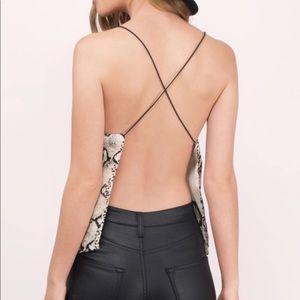 Backless tank top